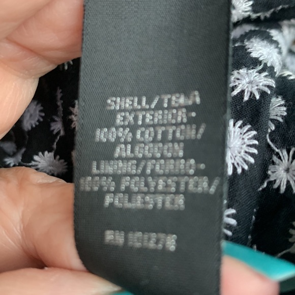 Rampage Strapless Shorts Romper - 13 - Picture 8 of 9